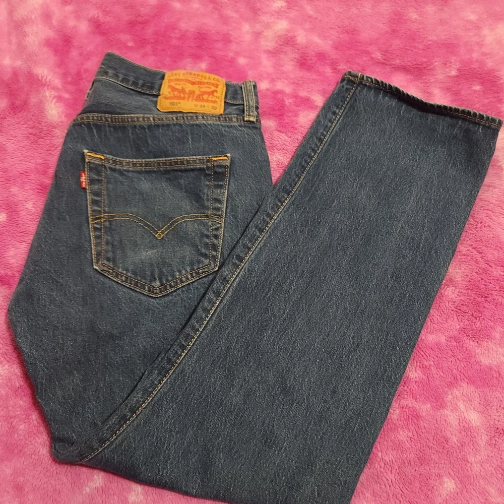 Levi's 501 Jeans Men's 31x30 Mid Rise Button Fly Straight Blue Denim Classic